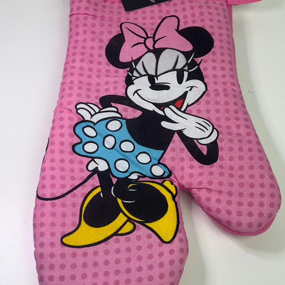 Disney Minnie Mouse Pink Quilted Oven Mitt Kitchen Heat Resistant Glove NWT